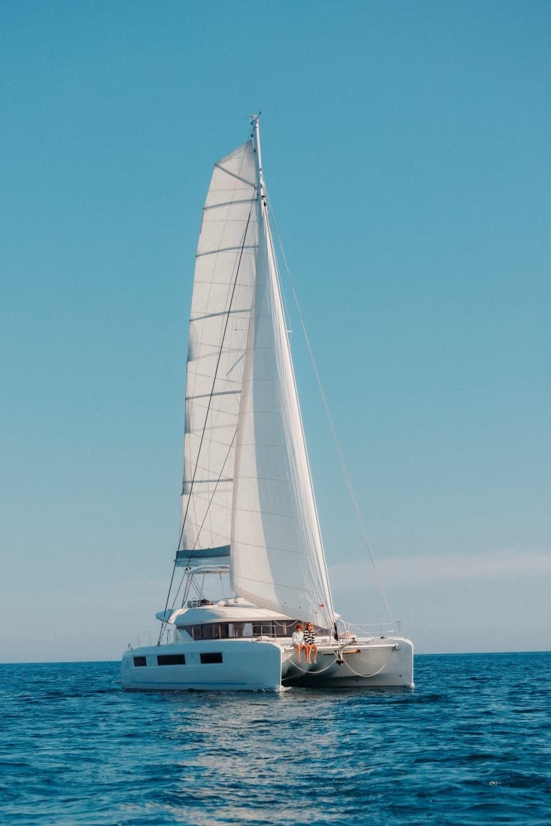 Lagoon 51 — image 1